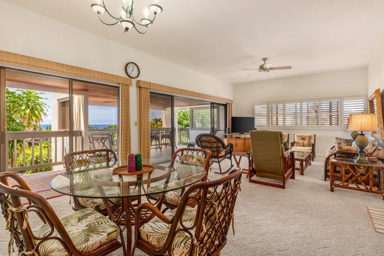 Oceanfront Complex With 2 Pools, Tennis Courts, And Expansive Ocean Views - 10-104 Kailua-Kona Exterior photo