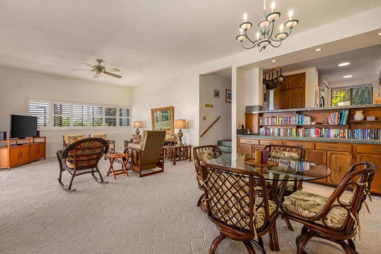 Oceanfront Complex With 2 Pools, Tennis Courts, And Expansive Ocean Views - 10-104 Kailua-Kona Exterior photo